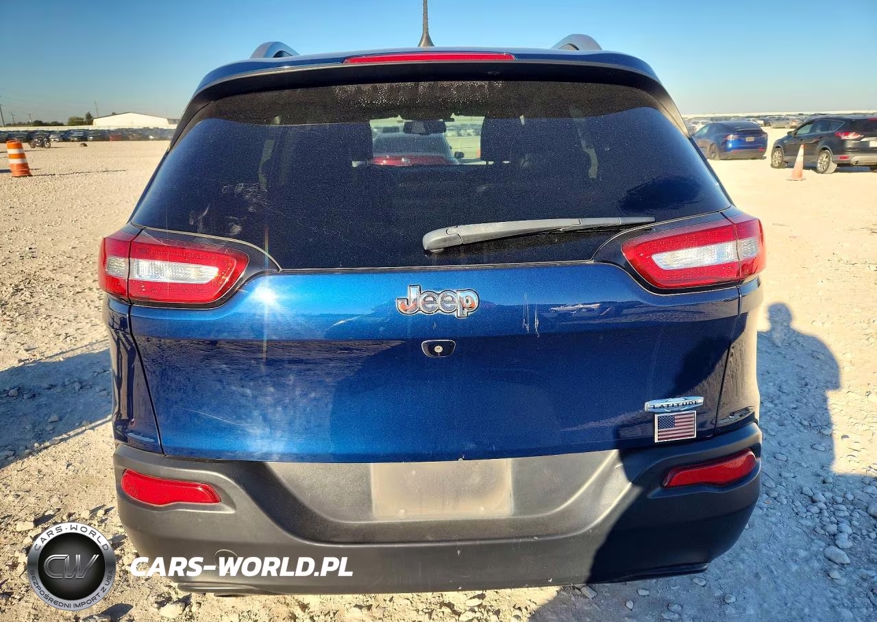 2018 Jeep Cherokee Latitude Plus VIN:1C4PJLLB4JD552248 - 6