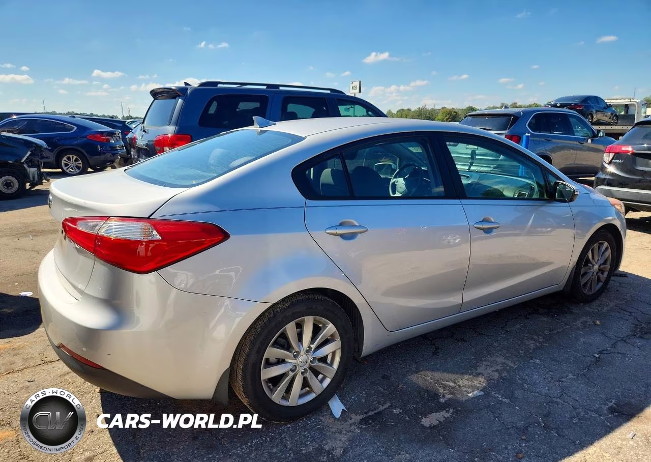 2015 Kia Forte Lx VIN:KNAFX4A65F5384530 - 3