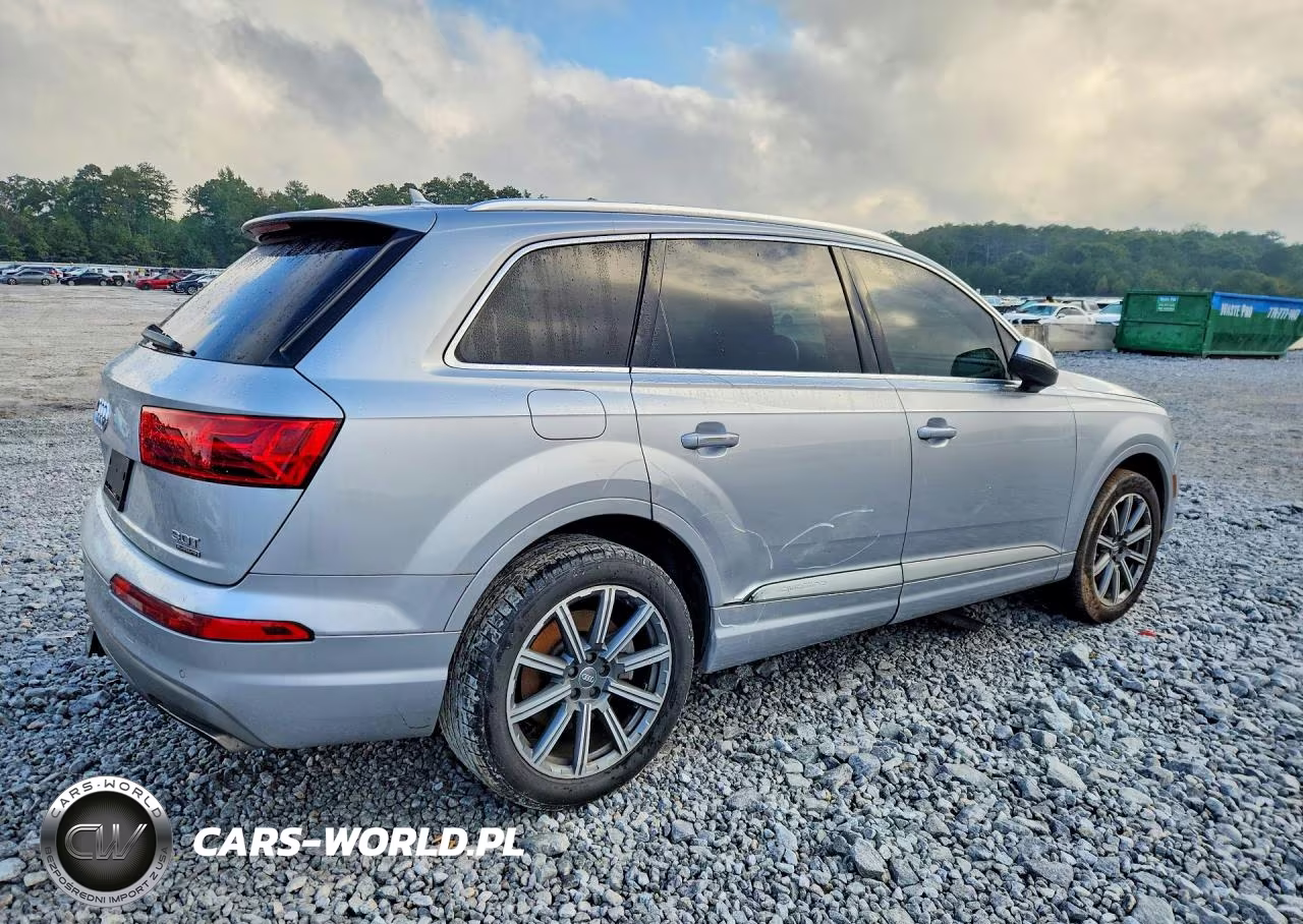 2017 Audi Q7 Premium Plus VIN:WA1LAAF78HD033718 - 3