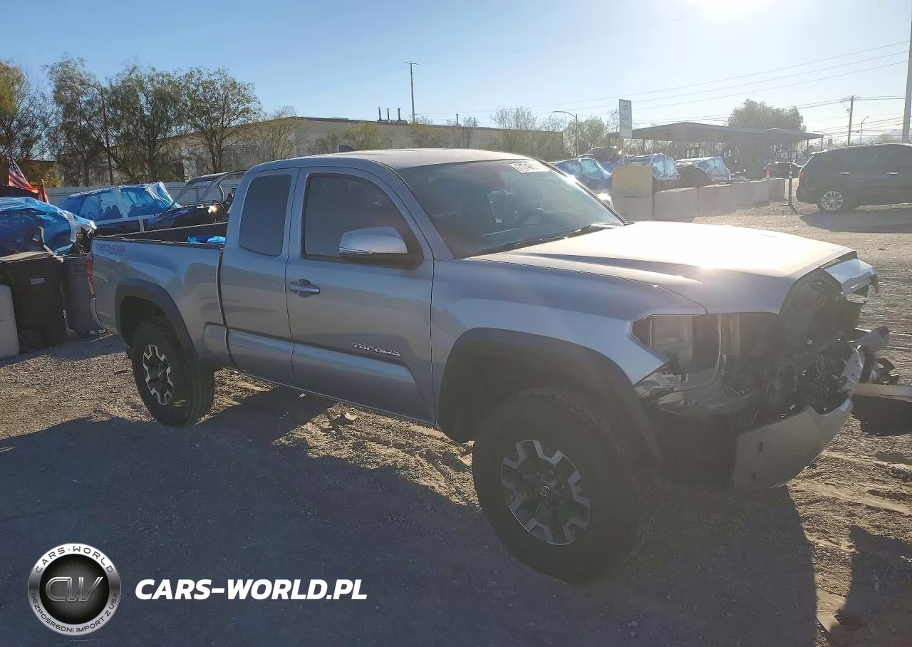 2018 Toyota Tacoma Trd Off-Road VIN:5TFSZ5AN0JX164752 - 4