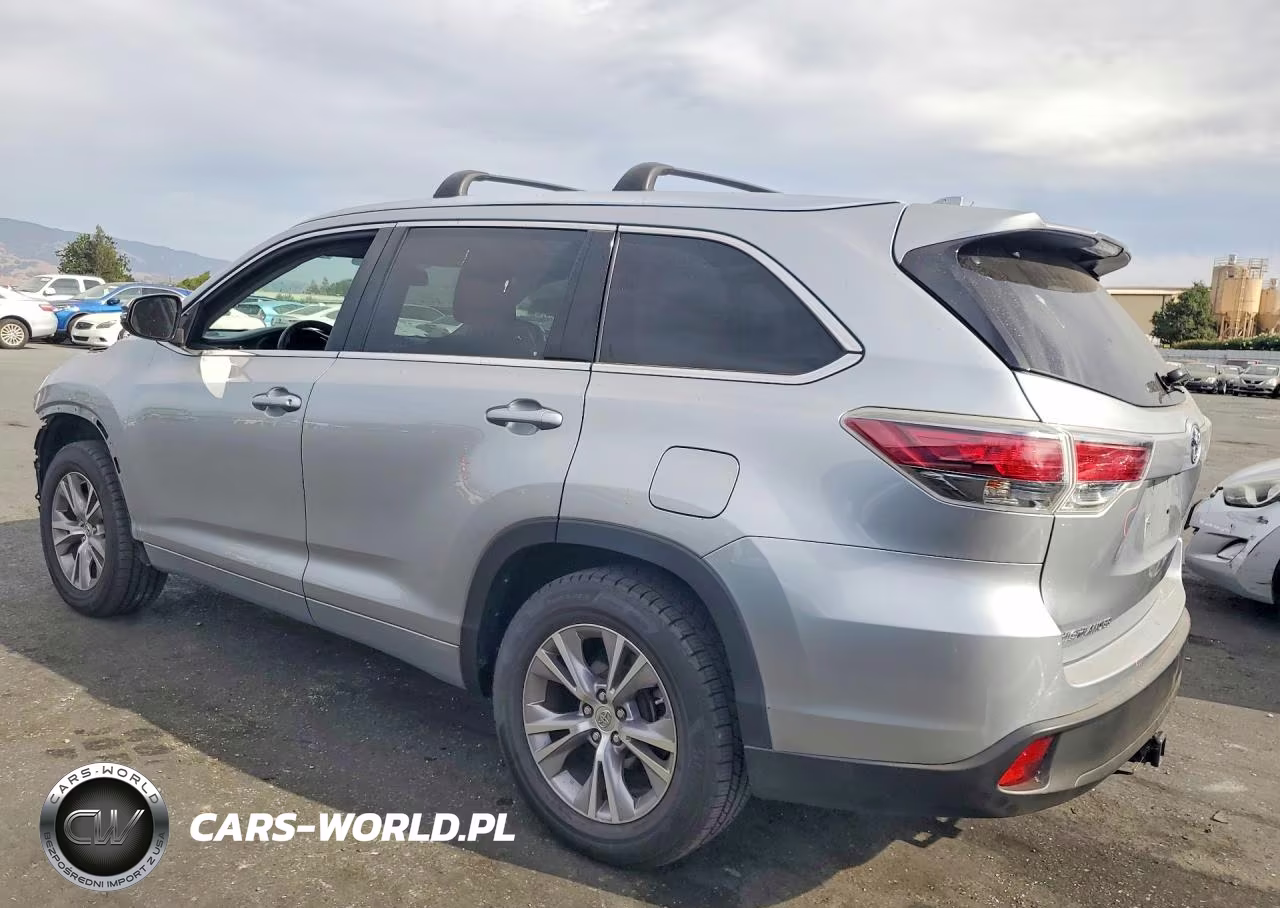 2015 Toyota Highlander Xle VIN:5TDKKRFH8FS067259 - 2