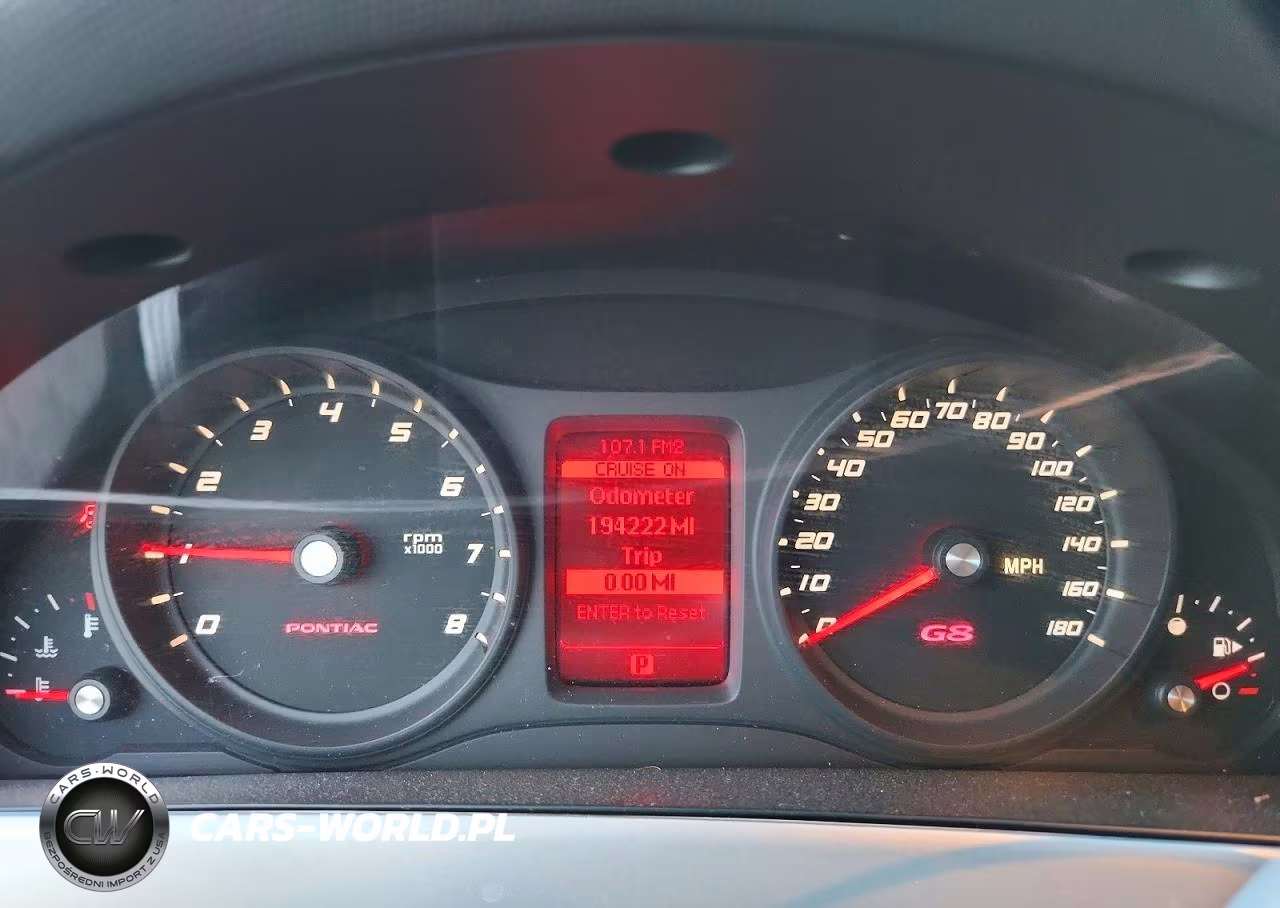 2008 Pontiac G8 VIN:6G2ER57738L130707 - 9