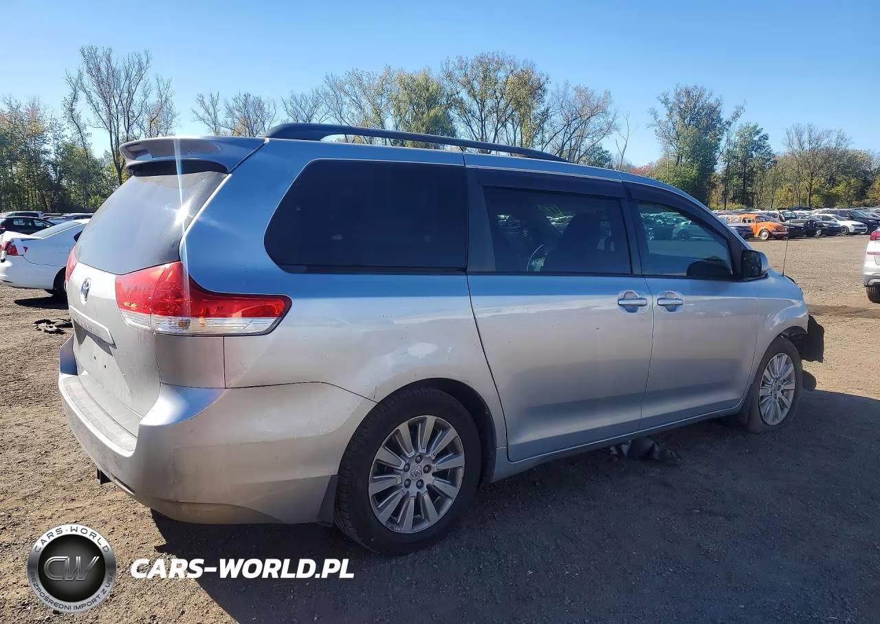 2012 Toyota Sienna Xle 7-Passenger VIN:5TDDK3DC8CS033279 - 3