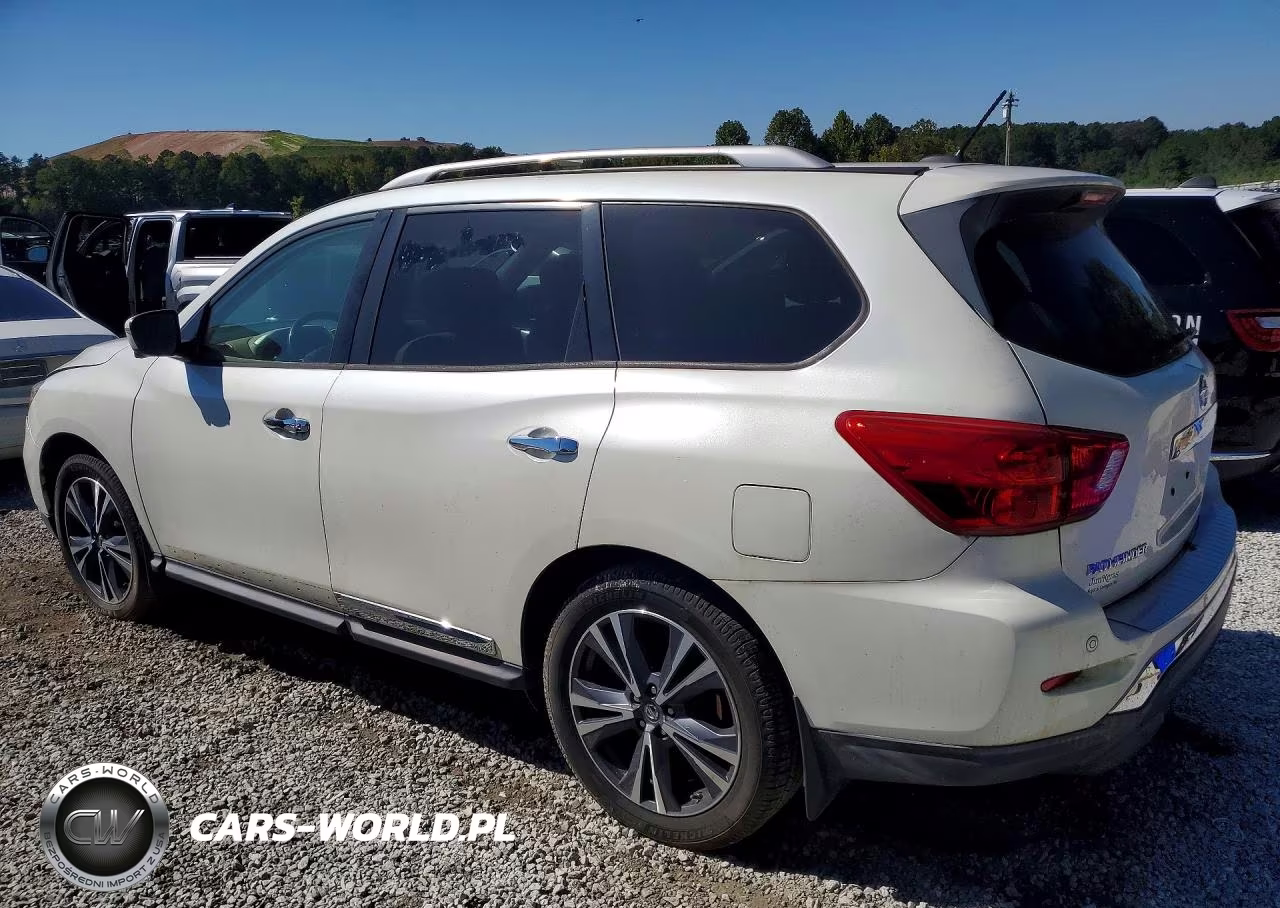 2018 Nissan Pathfinder Platinum VIN:5N1DR2MN9JC659571 - 2