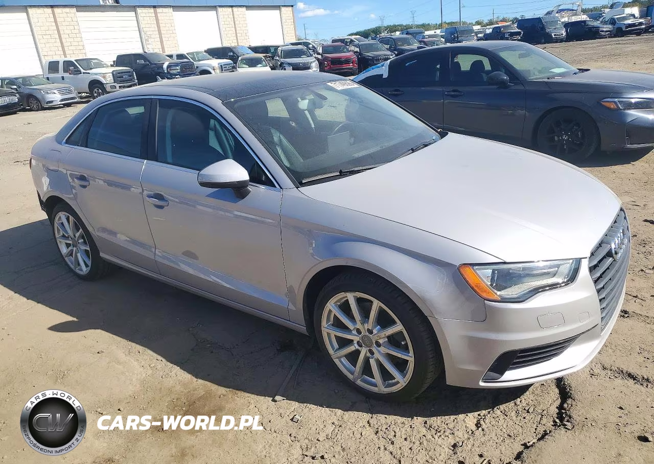 2015 Audi A3 Premium Plus VIN:WAUEFGFFXF1087804 - 4
