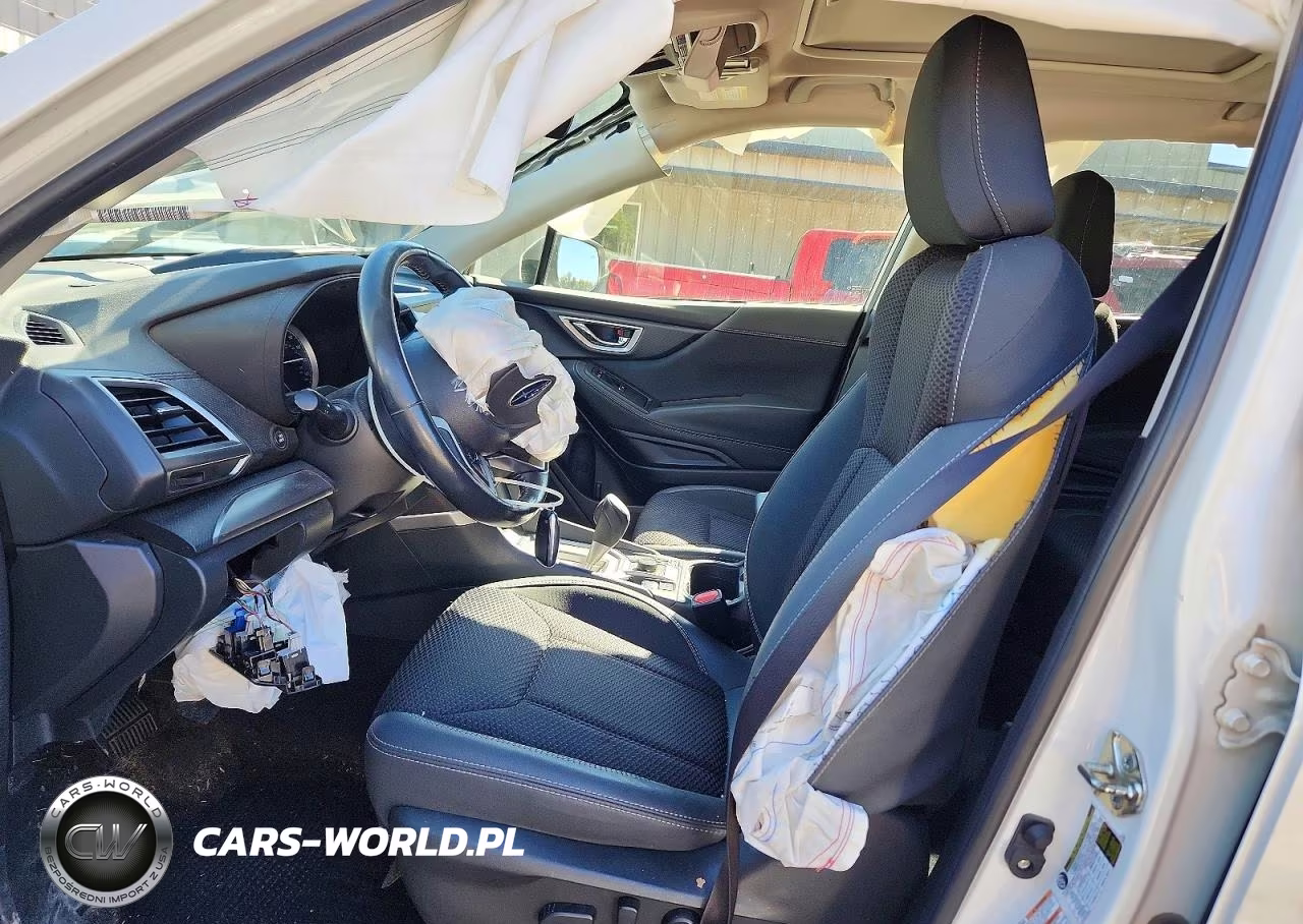 2019 Subaru Forester Premium VIN:JF2SKAGC9KH522575 - 7