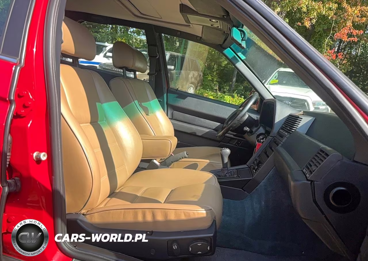 1991 Alfa Romeo 164 Sport VIN:ZAREA33E1M6216041 - 5