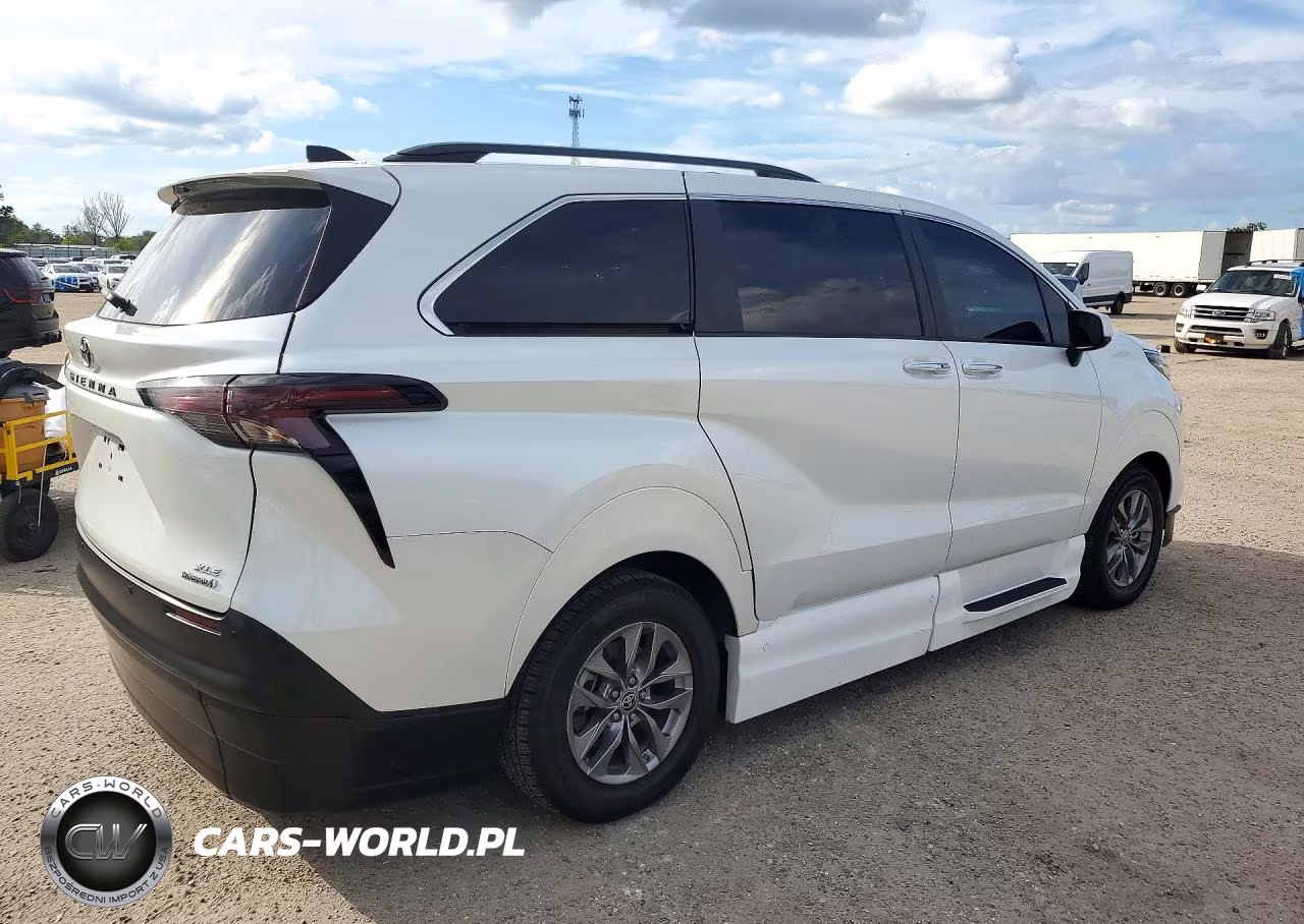 2023 Toyota Sienna Xle VIN:5TDJSKFC5PS084366 - 3
