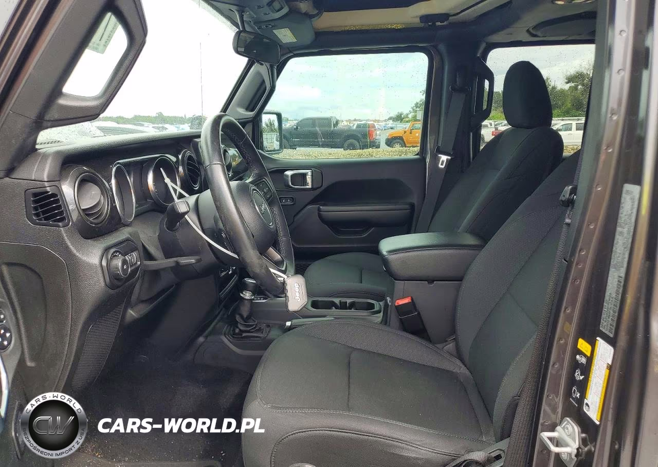 2020 Jeep Wrangler Unlimited Sport VIN:1C4HJXDG6LW292223 - 7