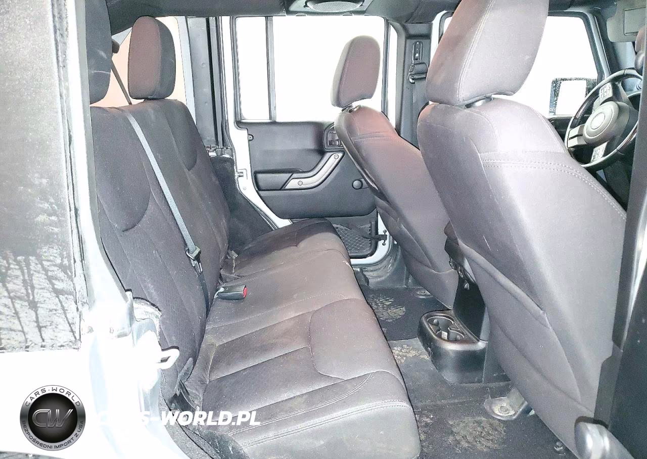 2014 Jeep Wrangler Unlimited Sport VIN:1C4BJWDG5EL119698 - 11