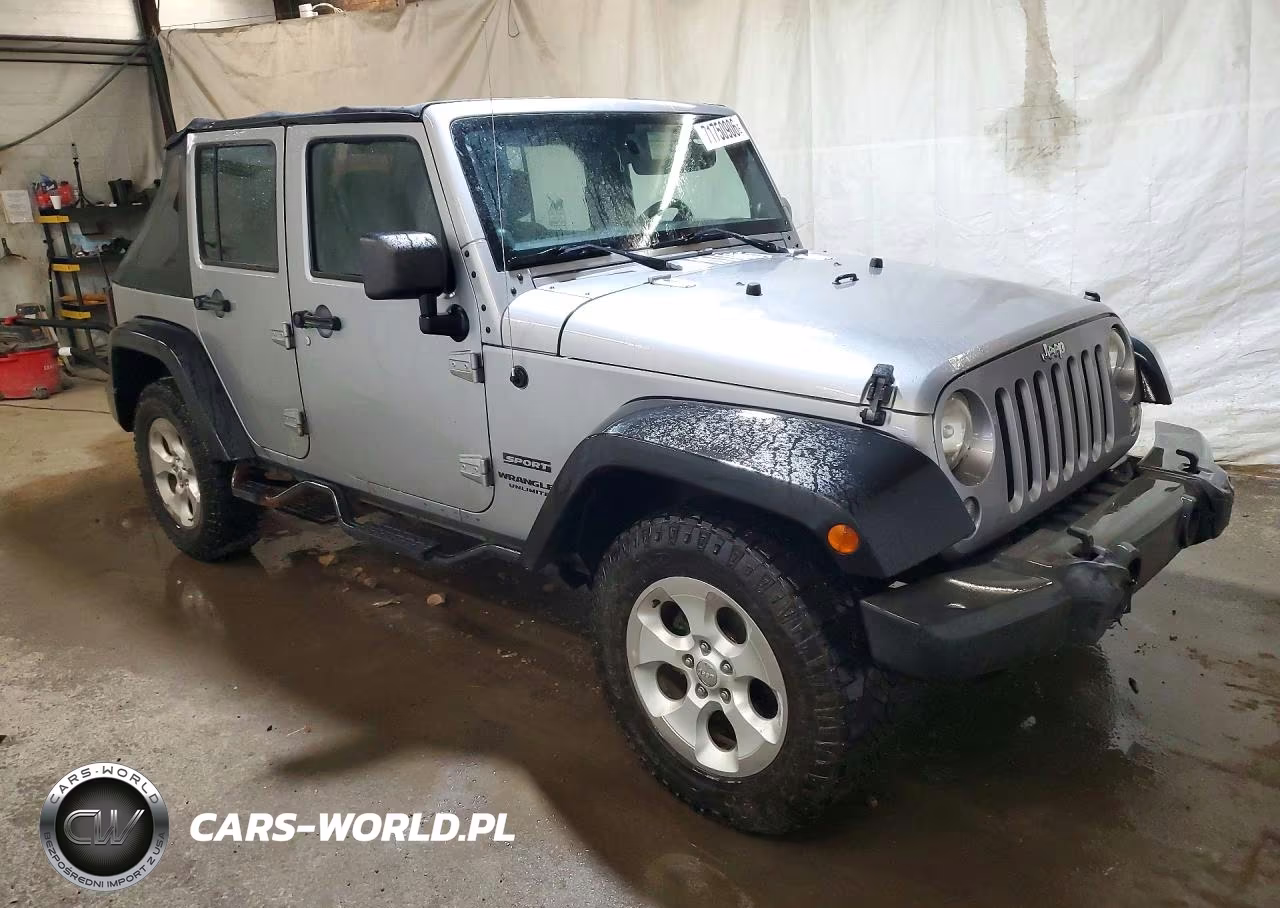 2014 Jeep Wrangler Unlimited Sport VIN:1C4BJWDG5EL119698 - 4