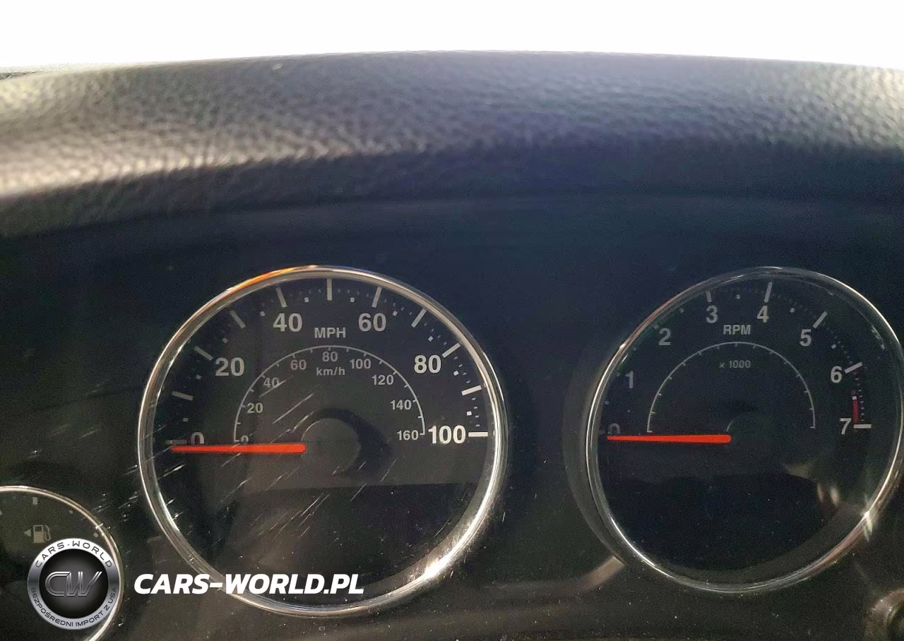 2014 Jeep Wrangler Unlimited Sport VIN:1C4BJWDG5EL119698 - 9