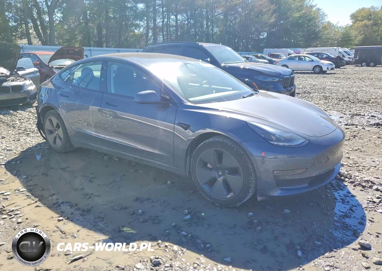 2023 Tesla Model 3 VIN:5YJ3E1EB8PF660023 - 4