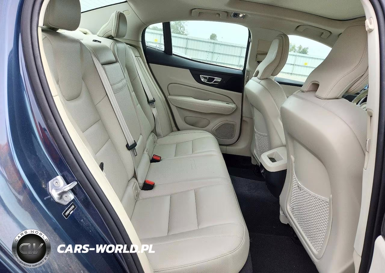 2019 Volvo S60 T5 Momentum VIN:7JR102FK7KG015308 - 10