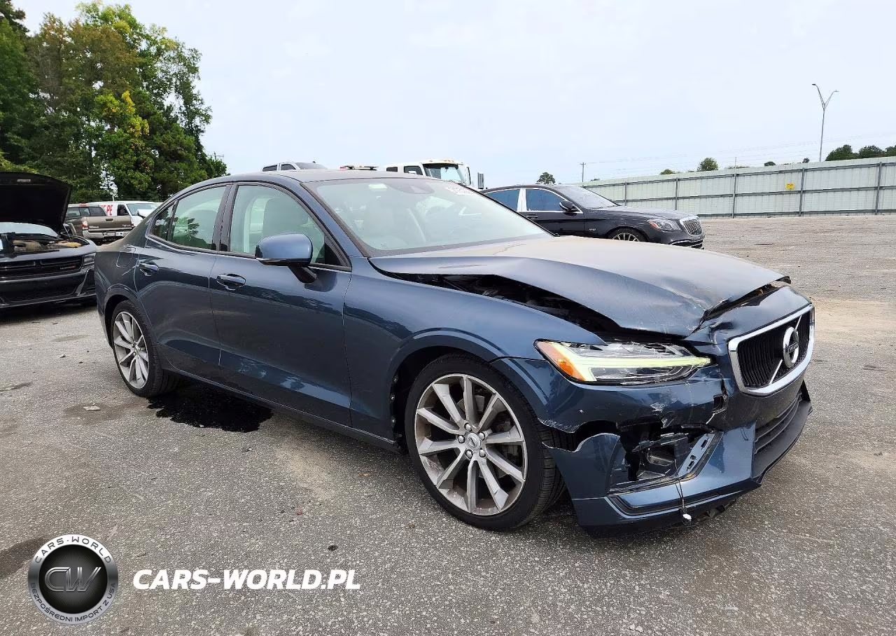 2019 Volvo S60 T5 Momentum VIN:7JR102FK7KG015308 - 4