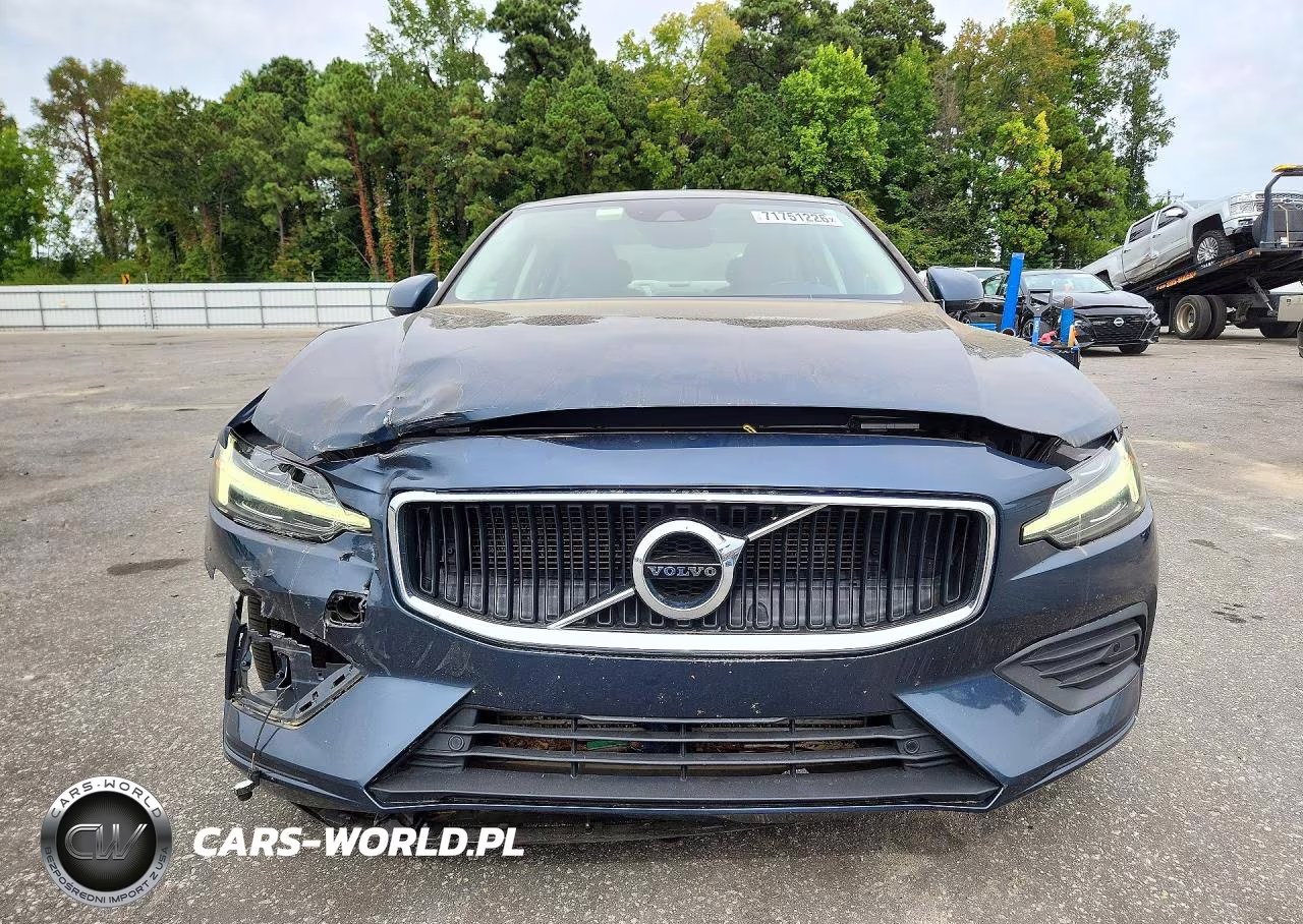 2019 Volvo S60 T5 Momentum VIN:7JR102FK7KG015308 - 5