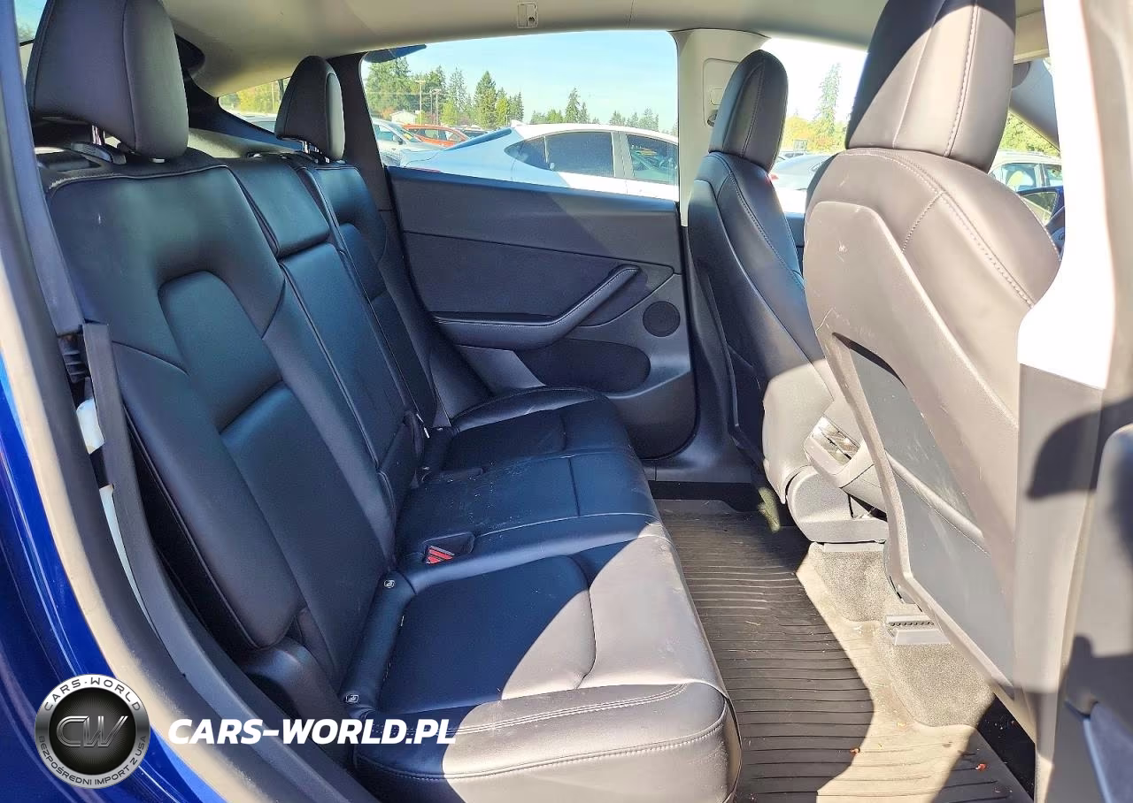 2022 Tesla Model Y VIN:7SAYGDEF3NF365867 - 11