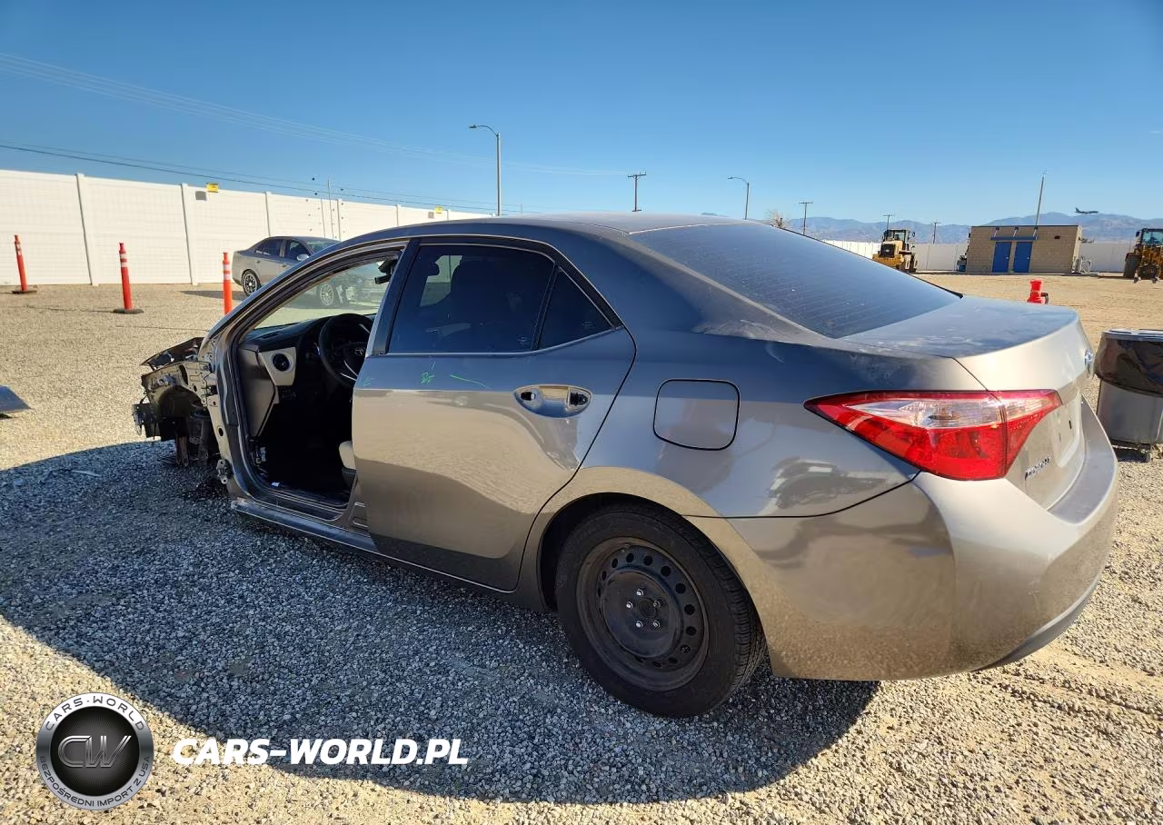 2018 Toyota Corolla Le VIN:5YFBURHE2JP834361 - 2