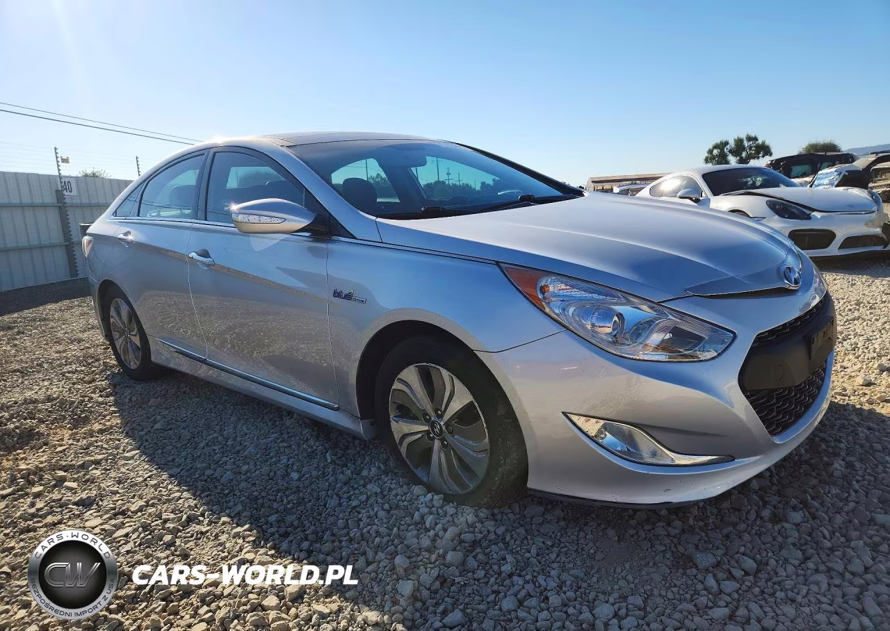 2013 Hyundai Sonata Hybrid VIN:KMHEC4A40DA076478 - 4