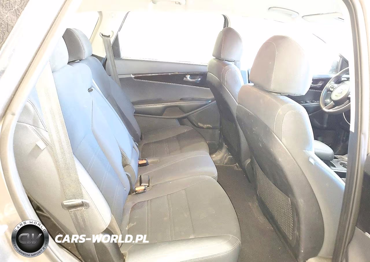2018 Kia Sorento Lx V6 VIN:5XYPGDA59JG418936 - 11