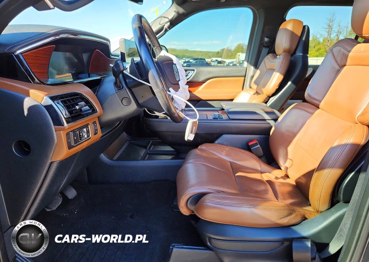 2023 Lincoln Navigator L Reserve VIN:5LMJJ3LG1PEL04228 - 7