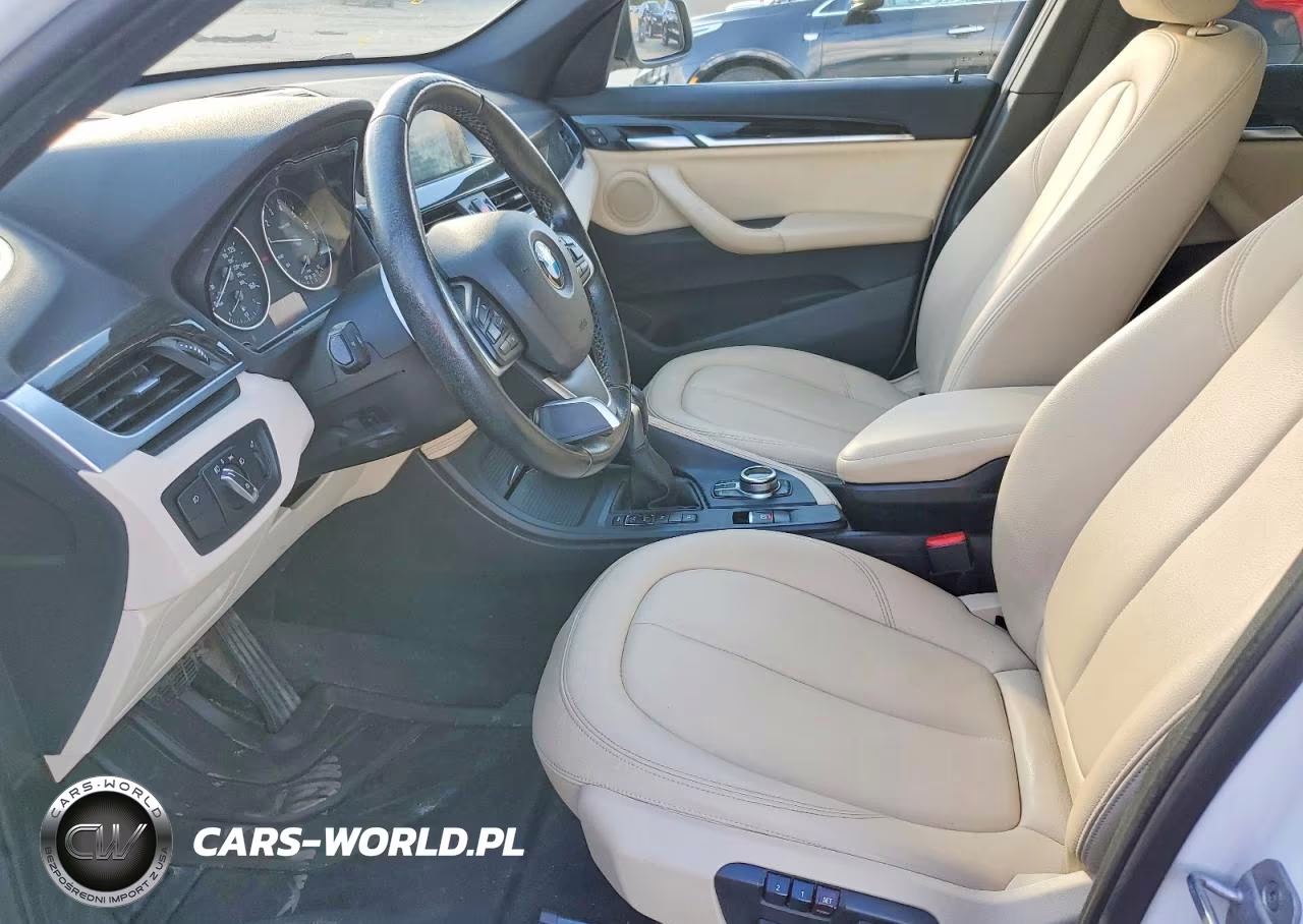 2018 BMW X1 xDrive28I VIN:WBXHT3C38J5K20544 - 7