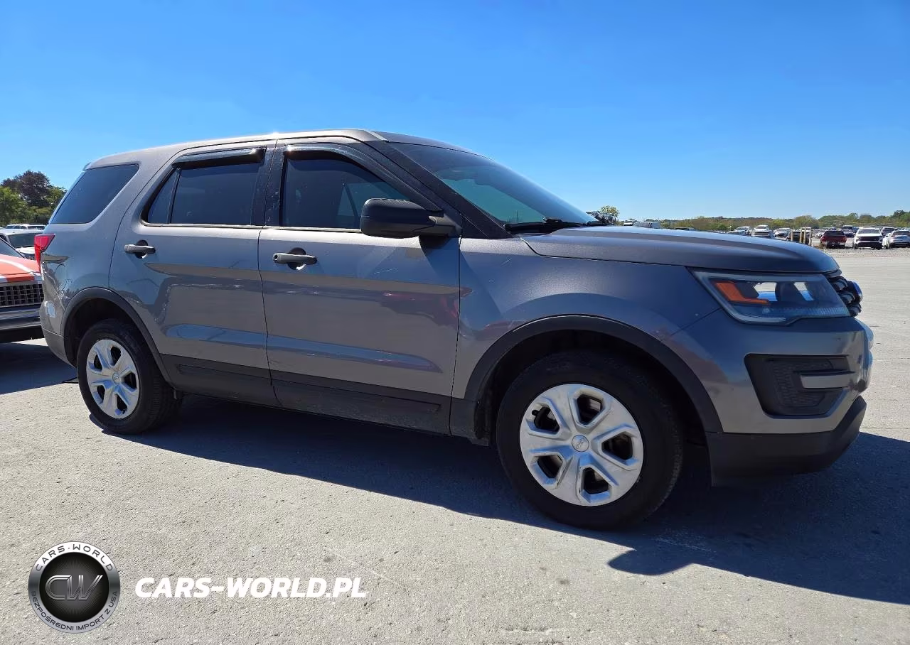2017 Ford Explorer Police Interceptor VIN:1FM5K8ARXHGE15529 - 4