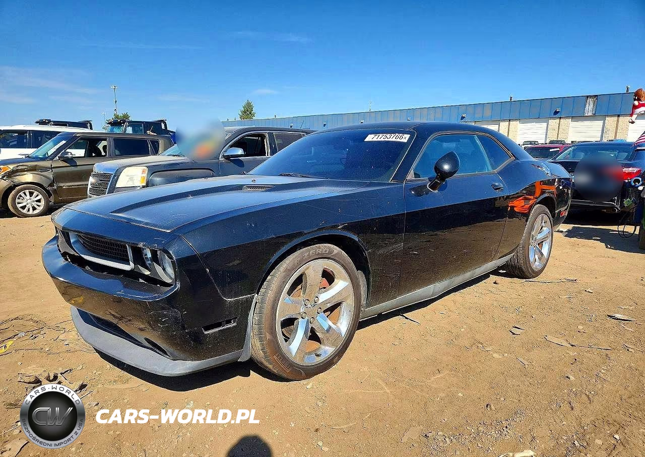 2013 Dodge Challenger Sxt – zdjęcie 1 z 12