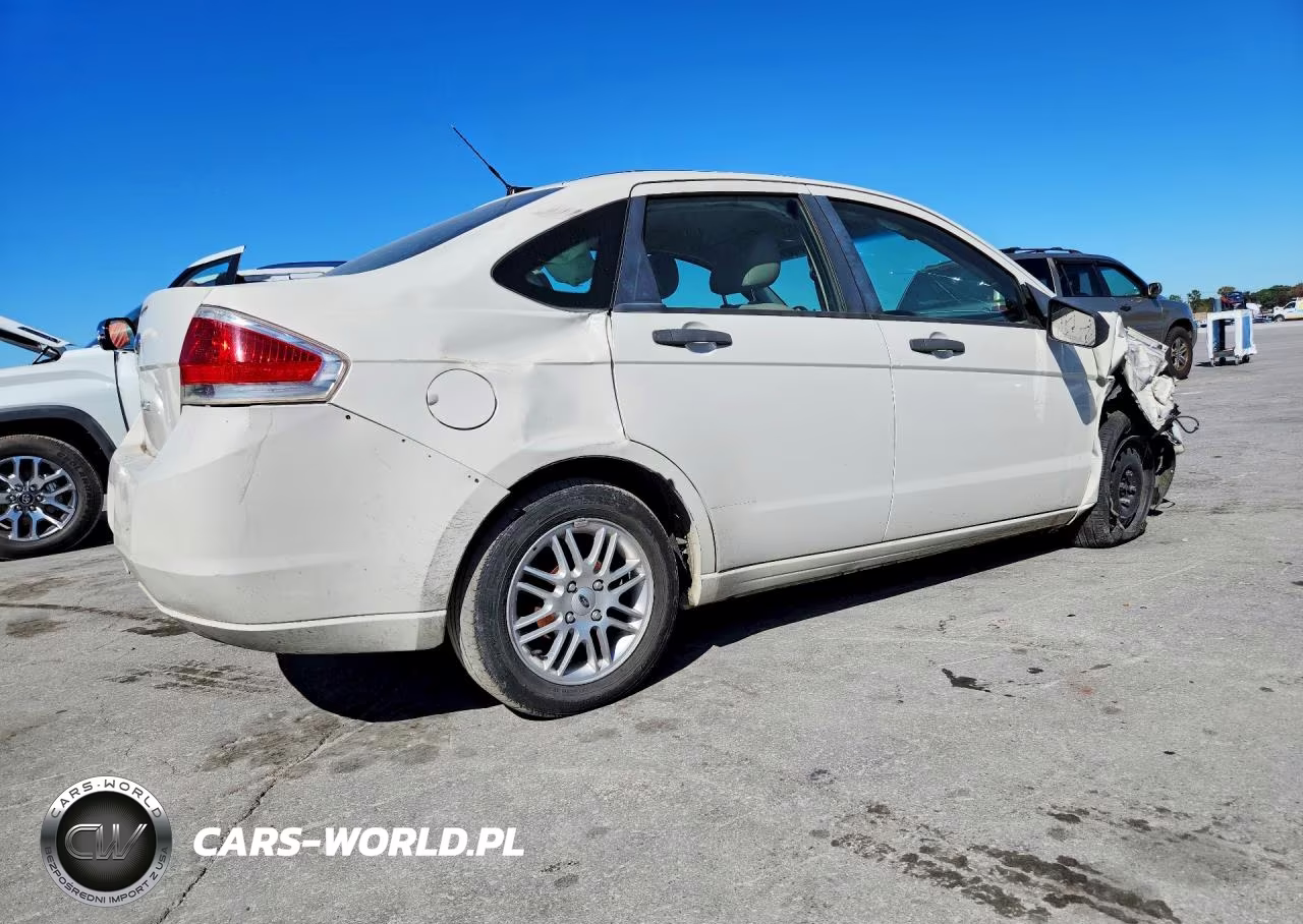 2011 Ford Focus S VIN:1FAHP3EN9BW159190 - 3