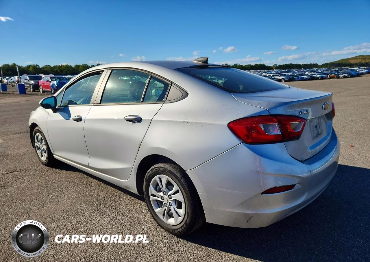 2019 Chevrolet Cruze Ls VIN:1G1BC5SM9K7111856 - 2