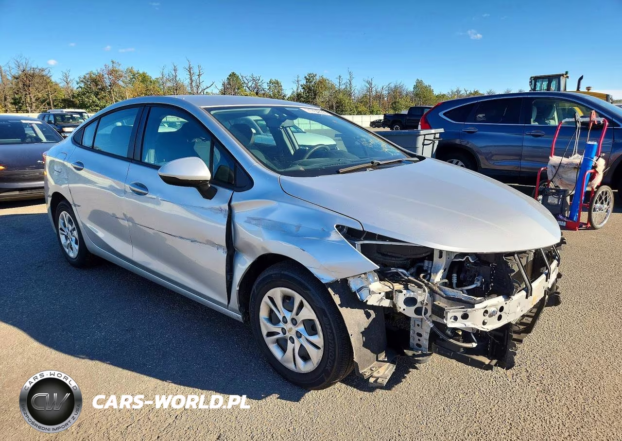 2019 Chevrolet Cruze Ls VIN:1G1BC5SM9K7111856 - 4