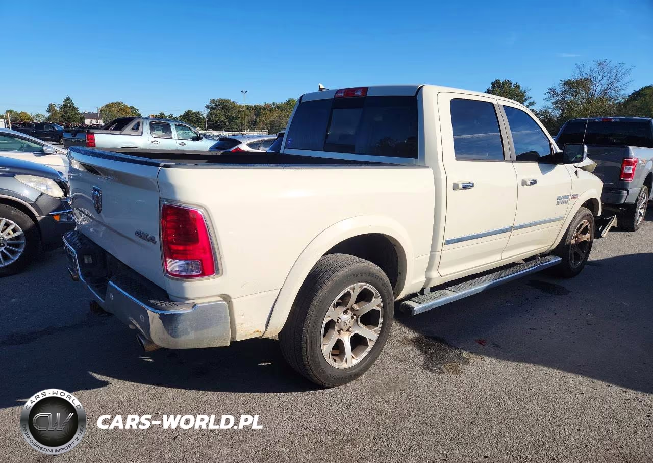 2017 Ram 1500 Laramie VIN:1C6RR7NT7HS538629 - 3