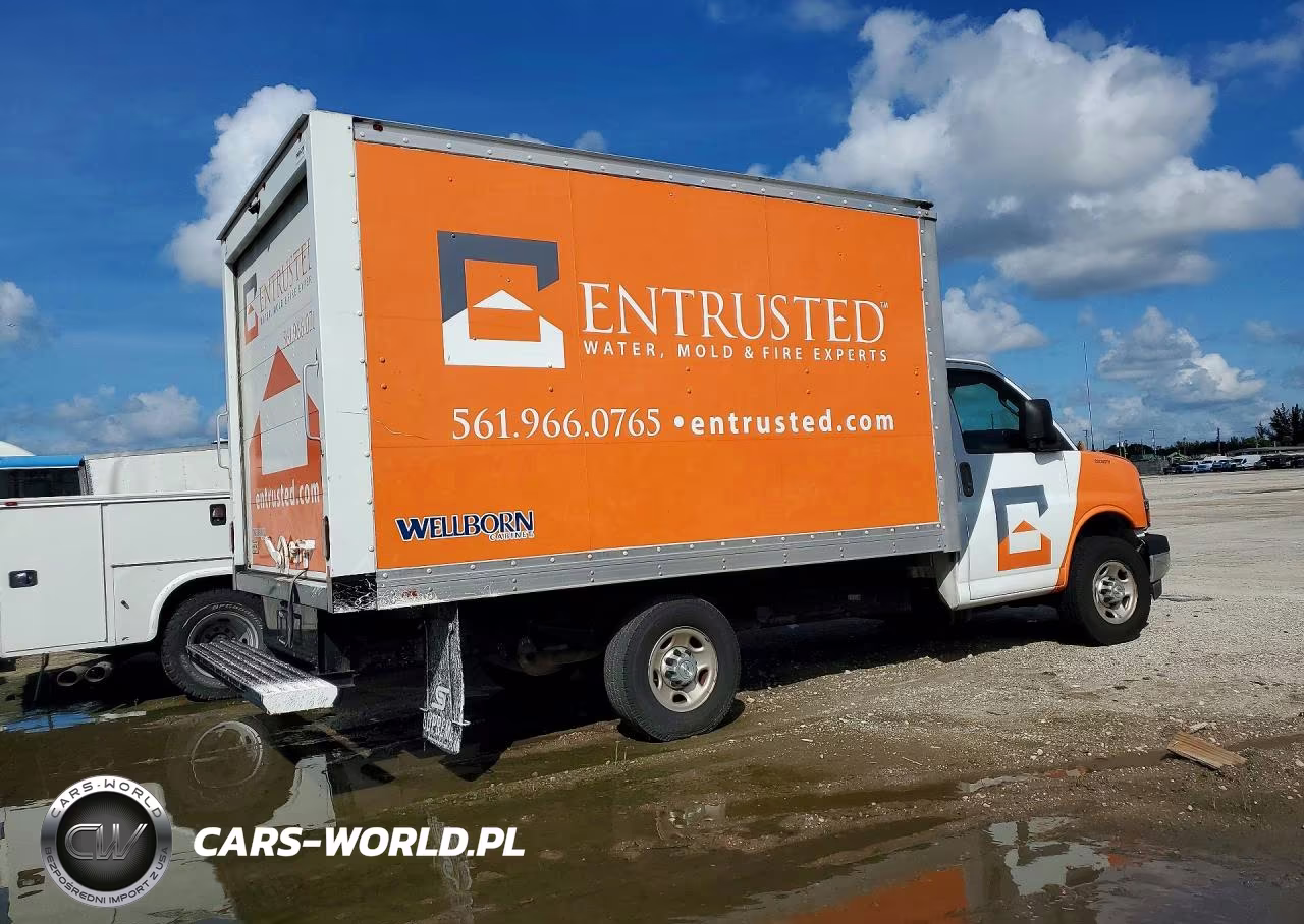 2021 Chevrolet Express Box Truck VIN:1GB0GRFP2M1251272 - 3