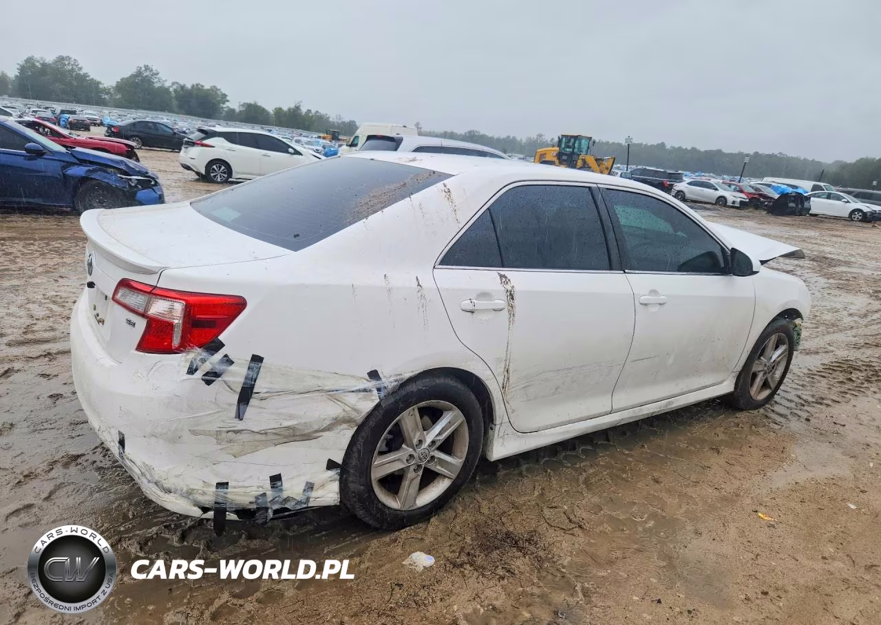 2013 Toyota Camry Se VIN:4T1BF1FK6DU676534 - 3