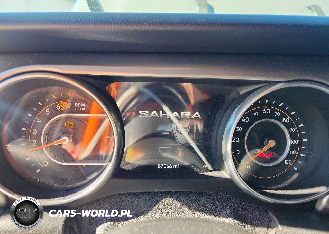 2020 Jeep Wrangler Unlimited Sahara VIN:1C4HJXENXLW291654 - 9