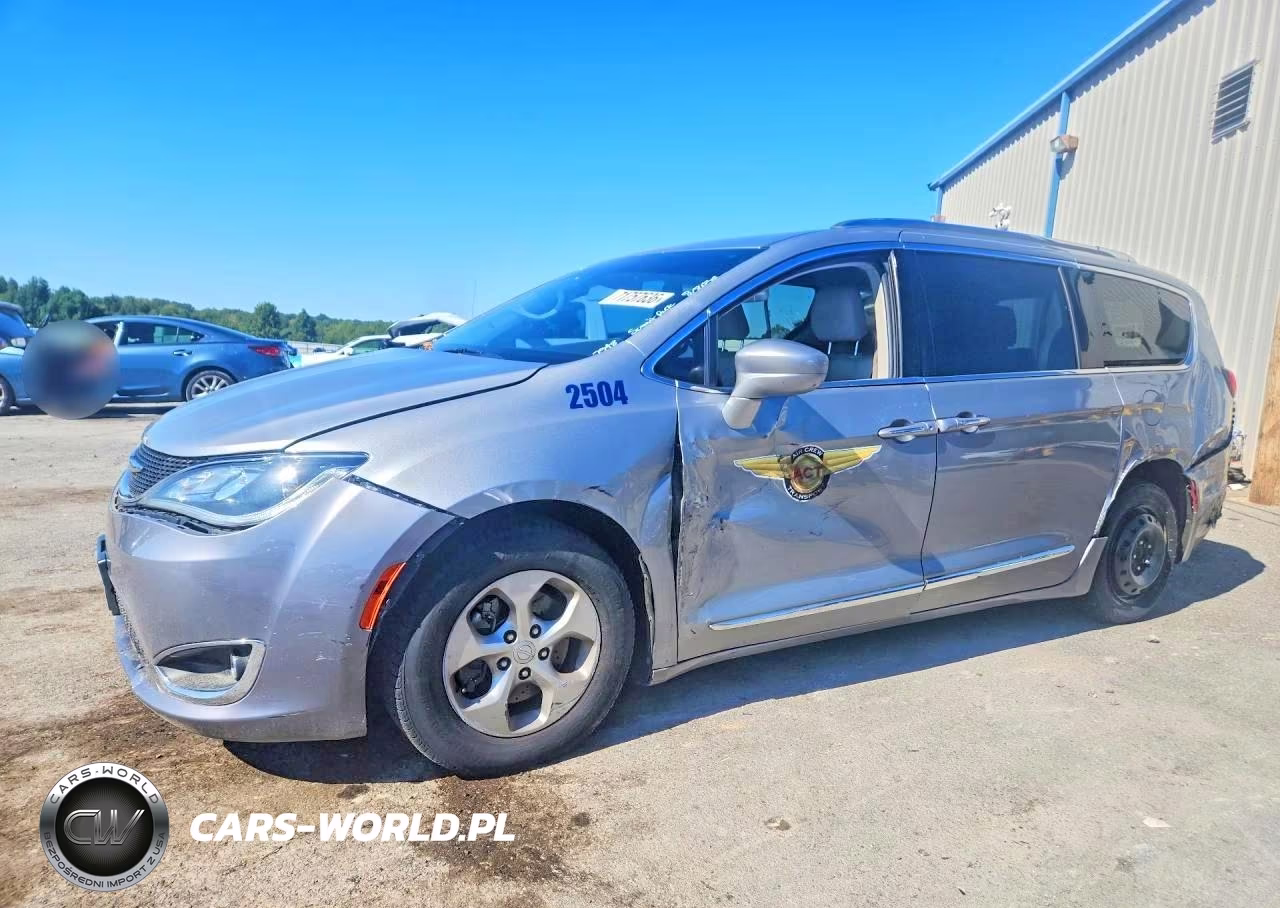 2017 Chrysler Pacifica Touring L Plus VIN:2C4RC1EG3HR627948 - 1