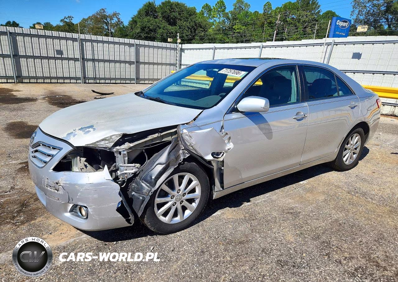 2011 Toyota Camry Xle V6 – zdjęcie 1 z 12
