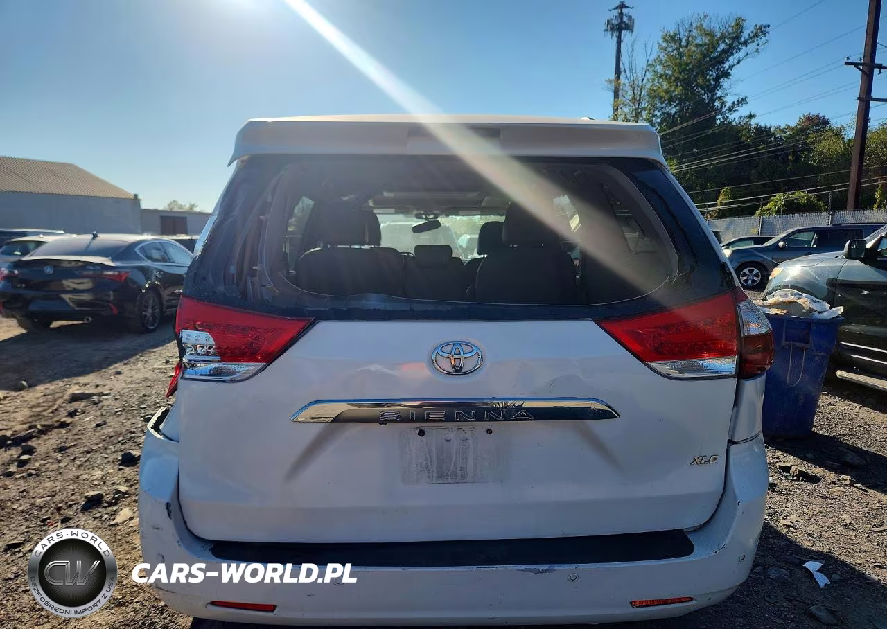 2015 Toyota Sienna Xle Premium 8-Passenger VIN:5TDYK3DC8FS587184 - 6