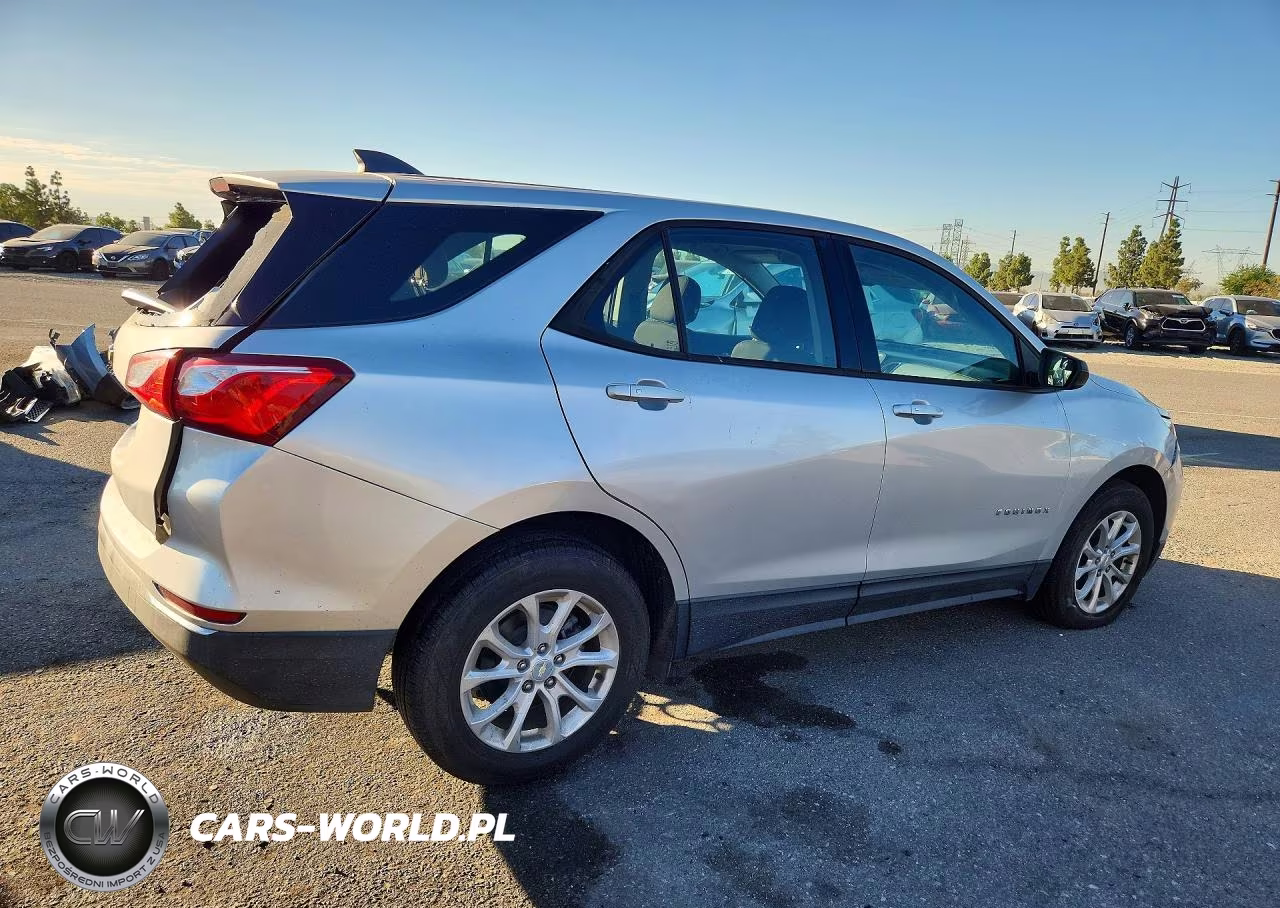 2018 Chevrolet Equinox Ls VIN:3GNAXHEV4JL119877 - 3
