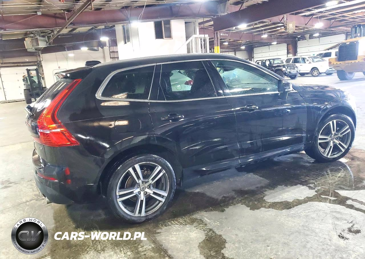 2019 Volvo Xc60 T5 Momentum VIN:LYV102DK8KB197422 - 3
