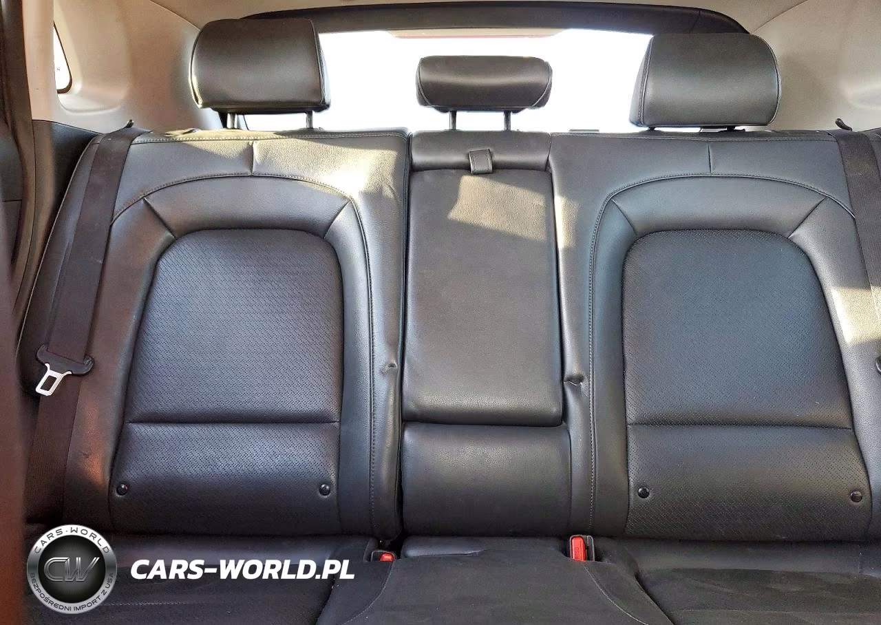2021 Hyundai Kona Limited VIN:KM8K33AGXMU135445 - 10