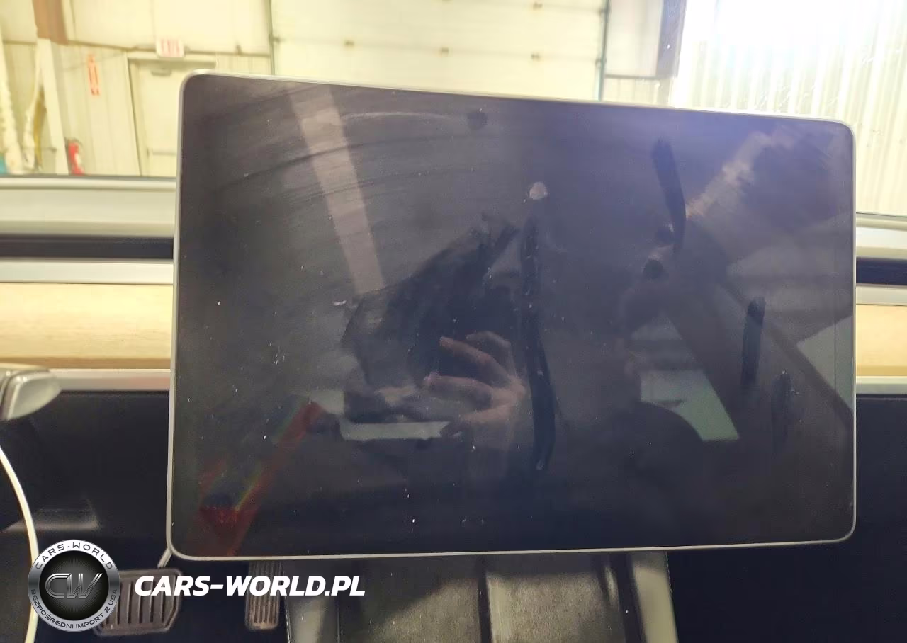 2022 Tesla Model 3 VIN:5YJ3E1EA8NF286551 - 9