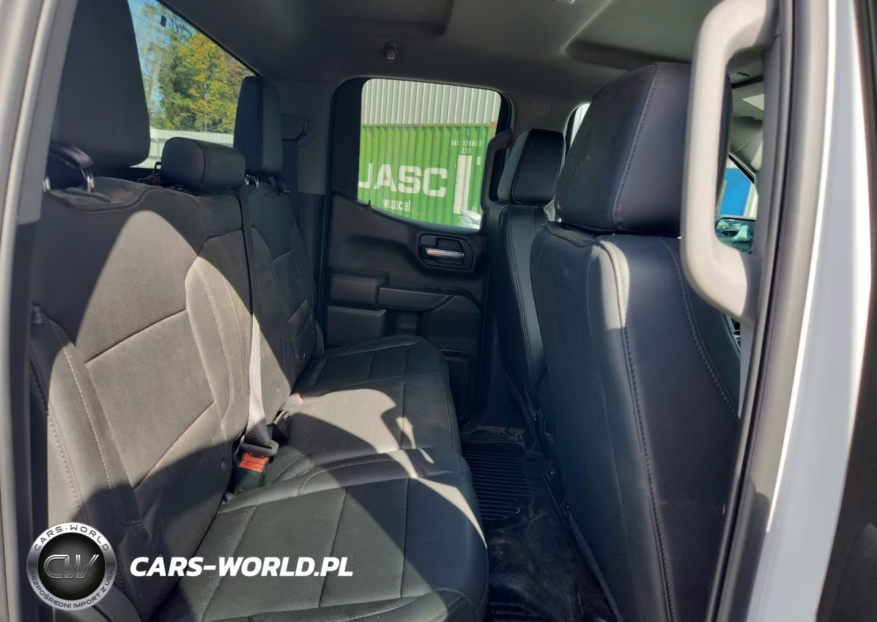 2023 Chevrolet Silverado K1500 VIN:1GCRDAEK7PZ177937 - 10