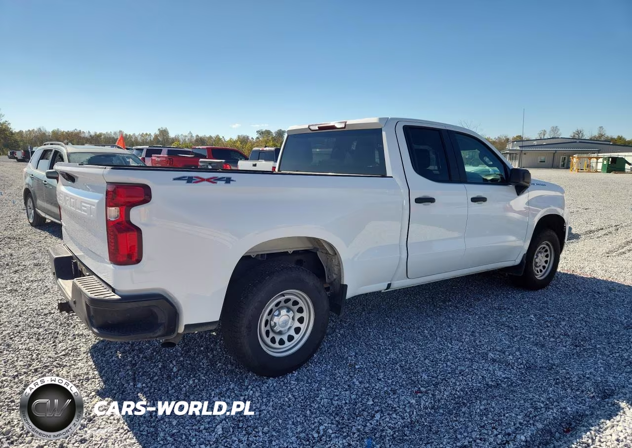 2023 Chevrolet Silverado K1500 VIN:1GCRDAEK7PZ177937 - 3