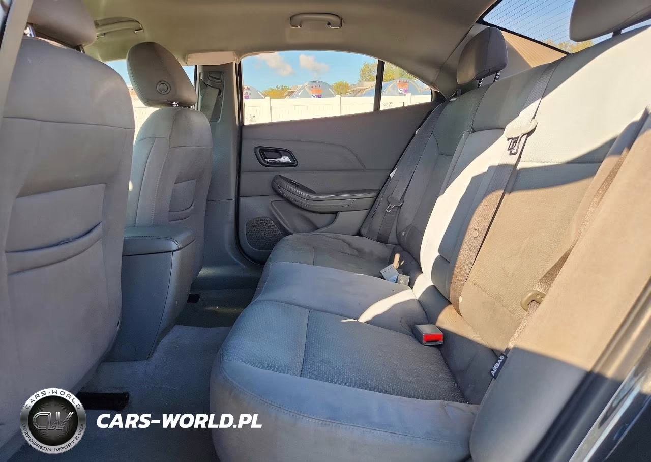 2015 Chevrolet Malibu Ls VIN:1G11B5SL6FF102582 - 10