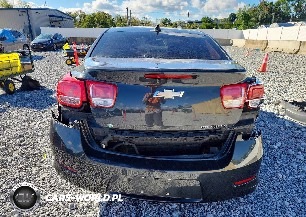 2015 Chevrolet Malibu Ls VIN:1G11B5SL6FF102582 - 6