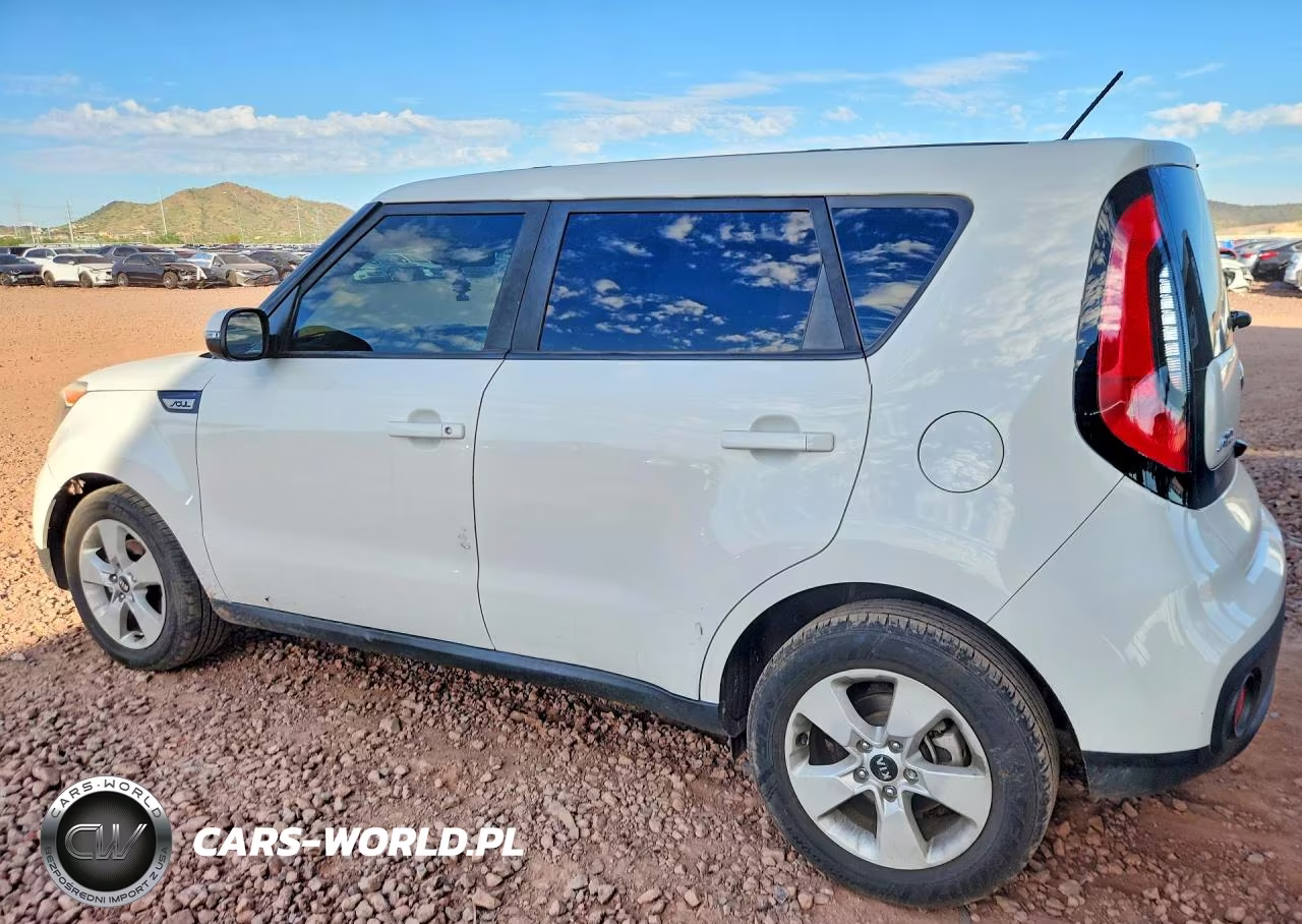 2019 Kia Soul Base VIN:KNDJN2A2XK7674586 - 2