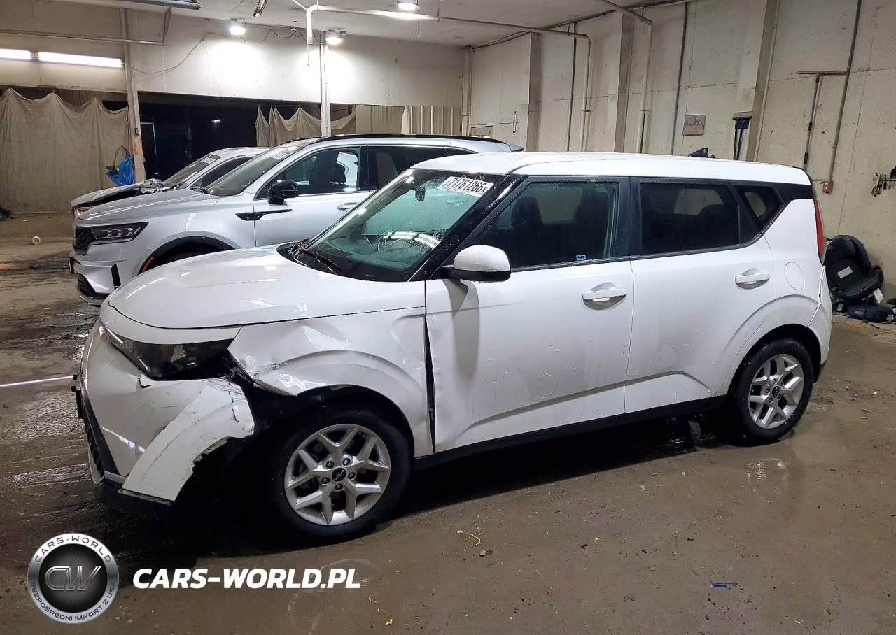 2023 Kia Soul Lx