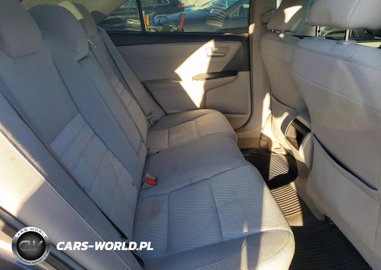 2016 Toyota Camry Le VIN:4T4BF1FK1GR572611 - 10