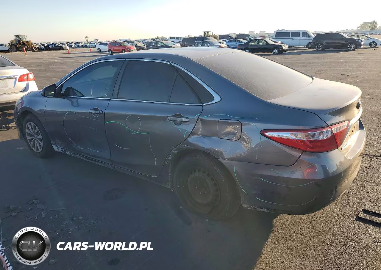 2016 Toyota Camry Le VIN:4T4BF1FK1GR572611 - 2